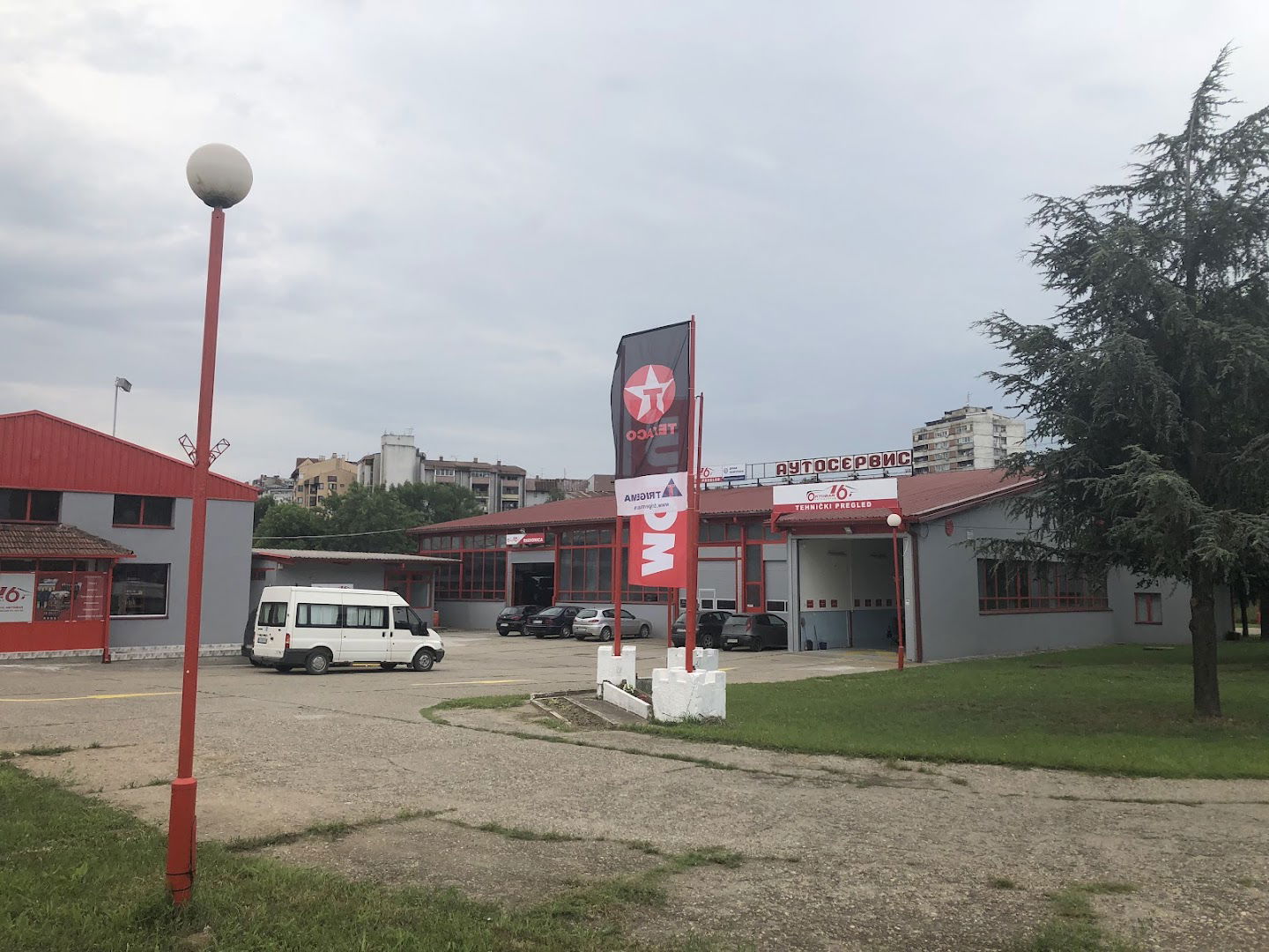 Autocentar 16 Oktobar