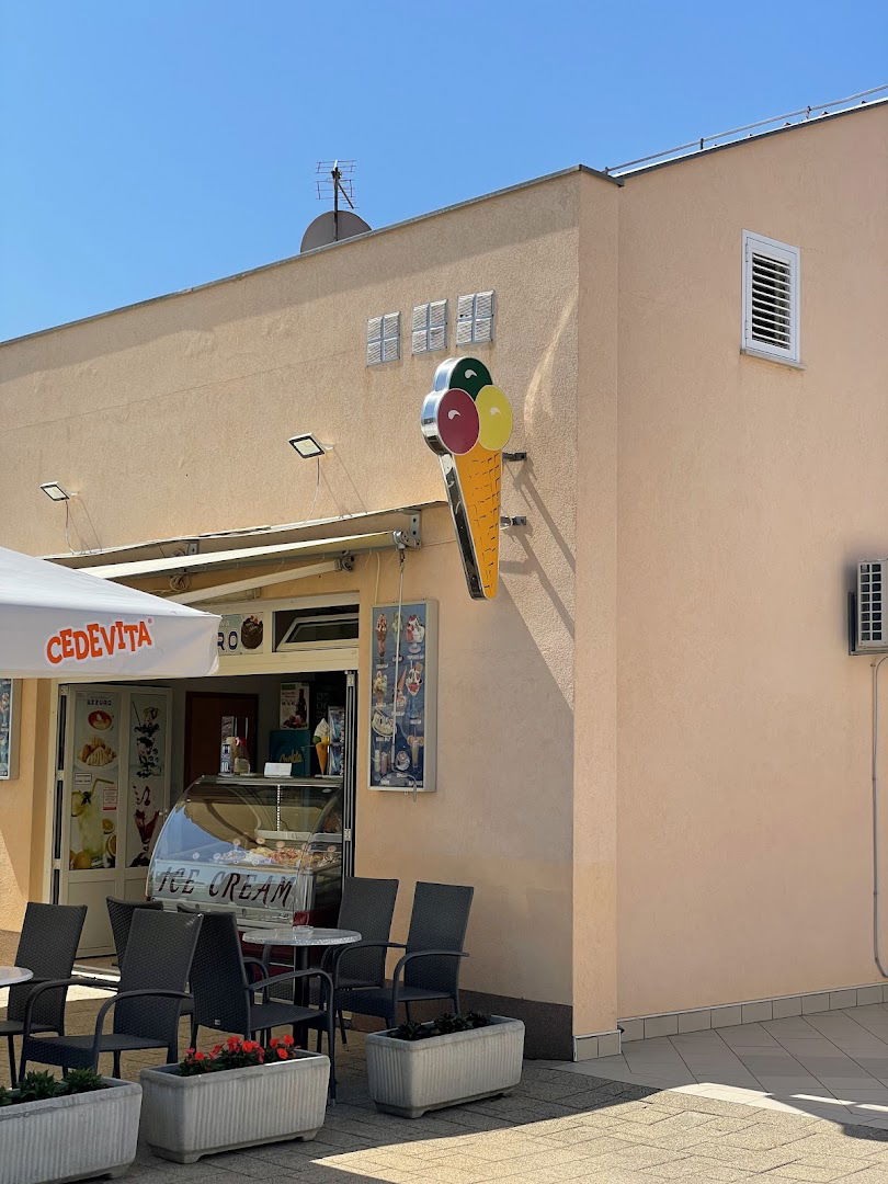 Slasticarnica Azzuro