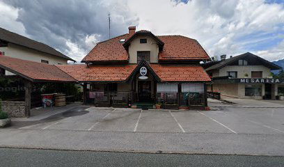 Šport bar pri Johanci, Bernarda Strouken s.p.