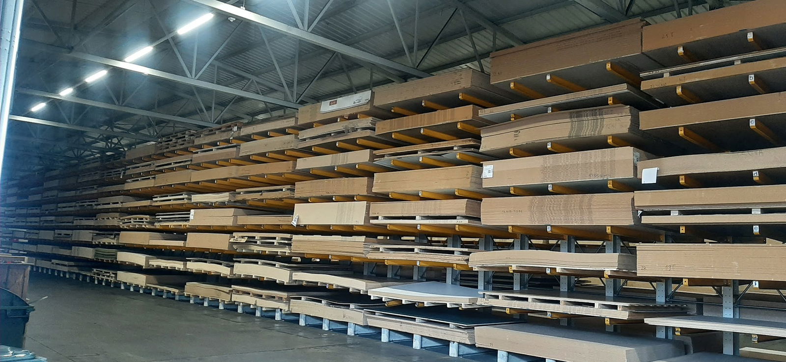 Tis d. o. o. Distributivni centar Nova Pazova