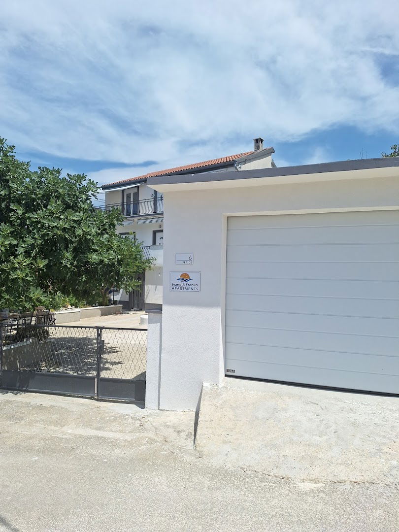 Ivano & Franko apartments