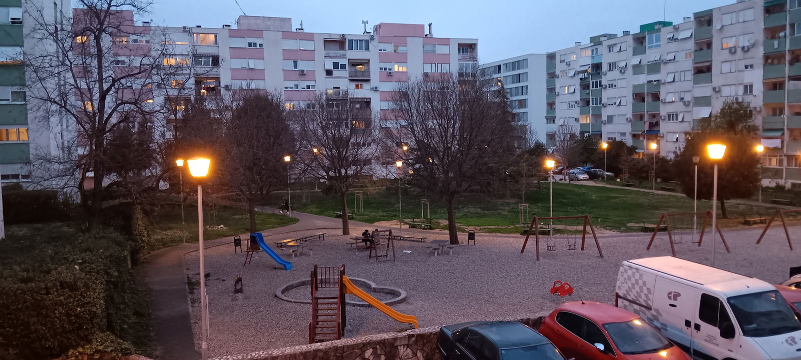 Dječje igralište Ravne njive