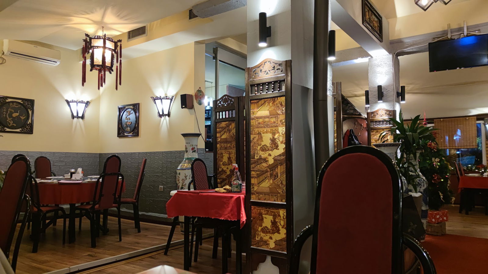 Makao i Žuto More (Macao and Yellow Sea)