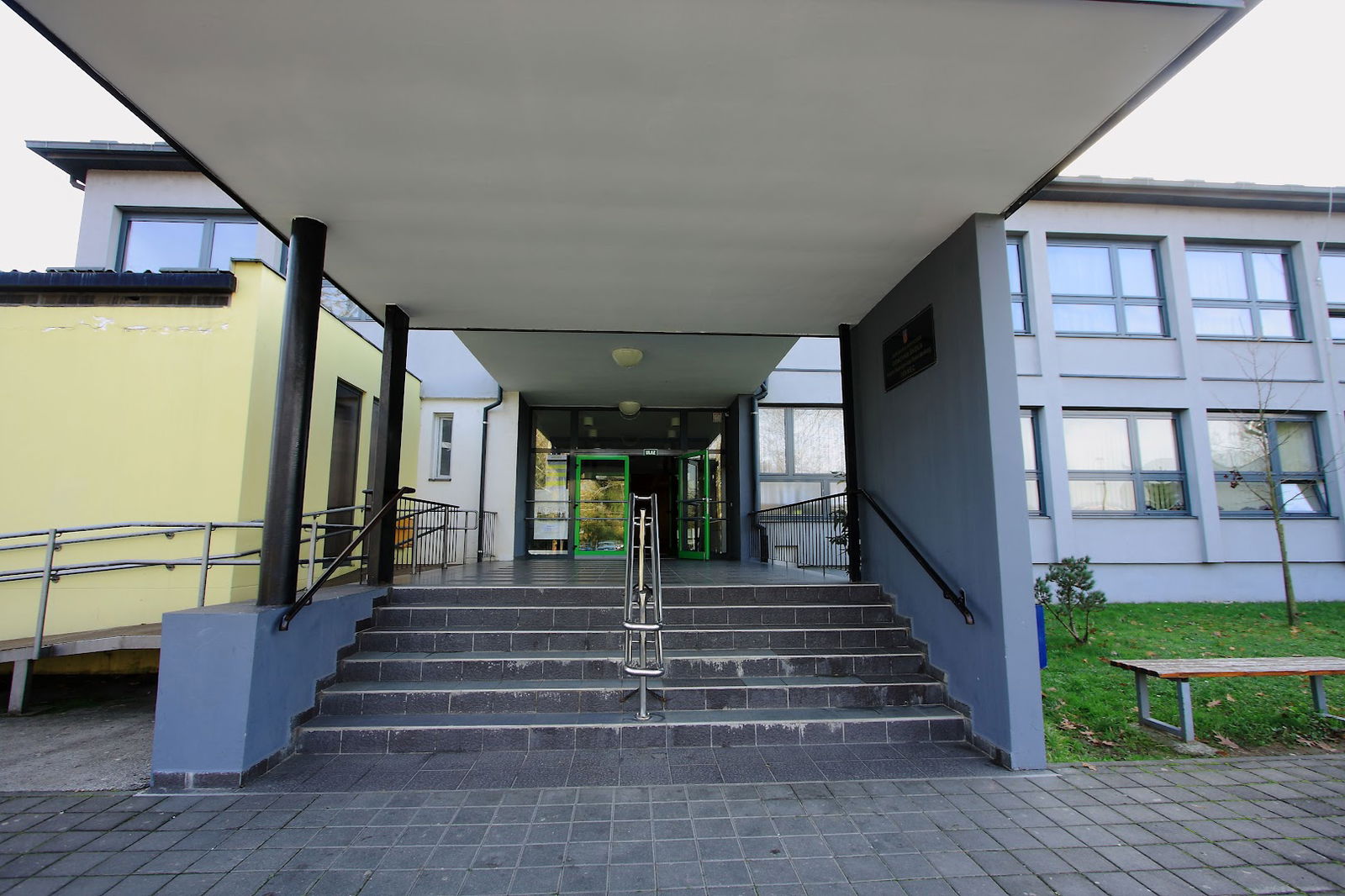 Elementary school Ivana Kukuljevića Sakcinskog