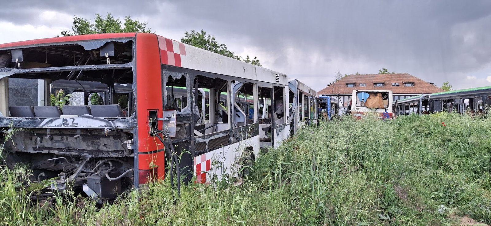 Napusteni autobusi galenika