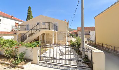 Apartments Karin`s Bay