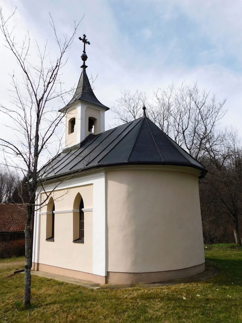 Cerkev Rožnovenske Matere Božje