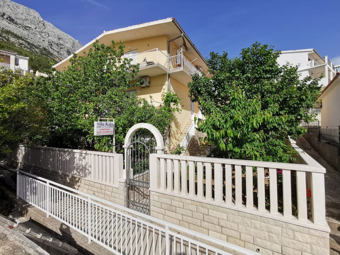 Villa Ruža 30m from the beach