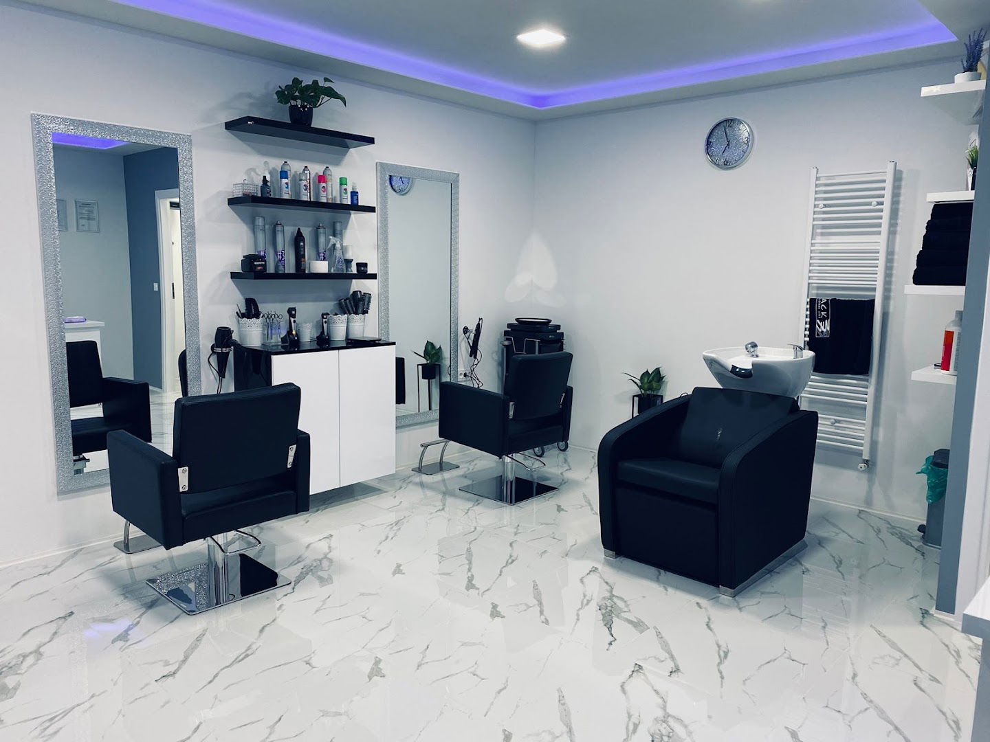 Glamour, Obrt za frizerske usluge vl. Ivana Bukvić