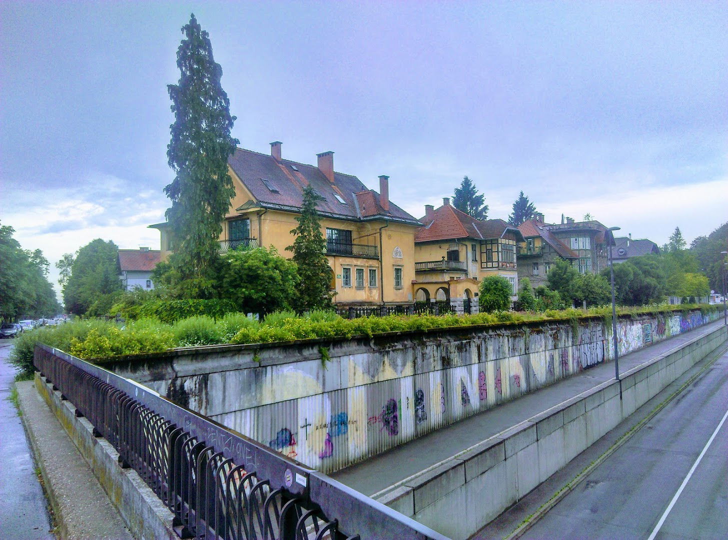 Kulturno Okoljsko društvo Pazi!Park