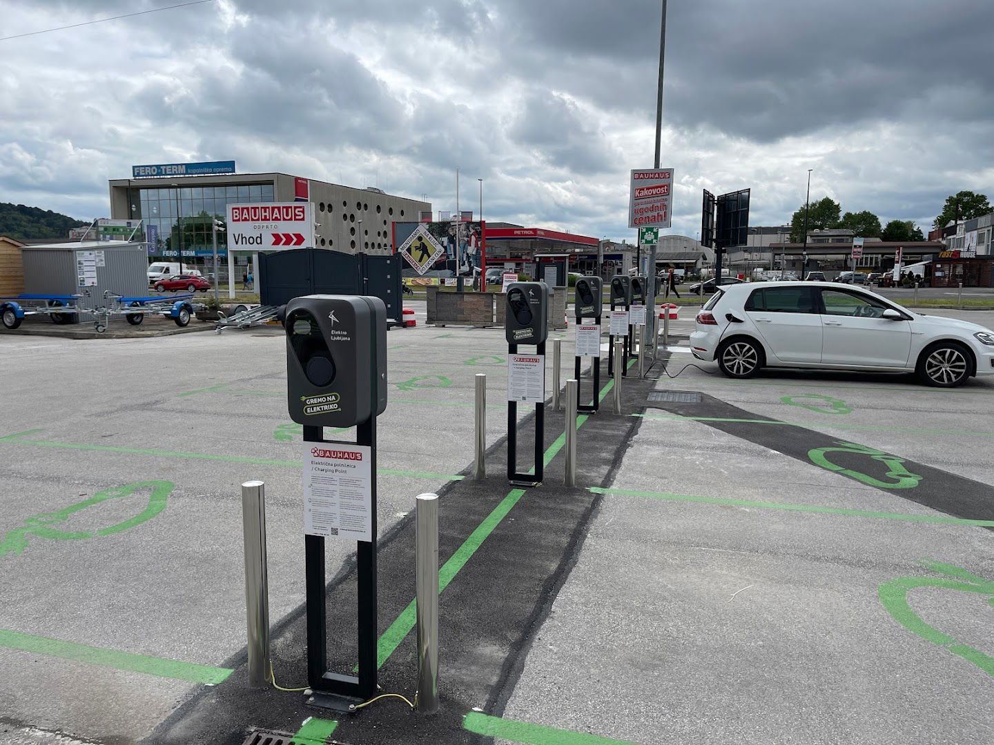 Gremo Na Elektriko Charging Station