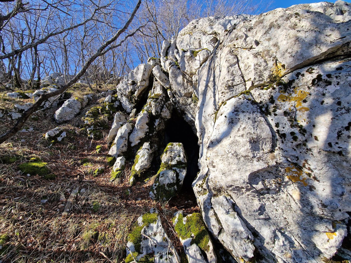 Pećina - Gospina špilja-BDM od Krunice (Gospa od Ružarija)