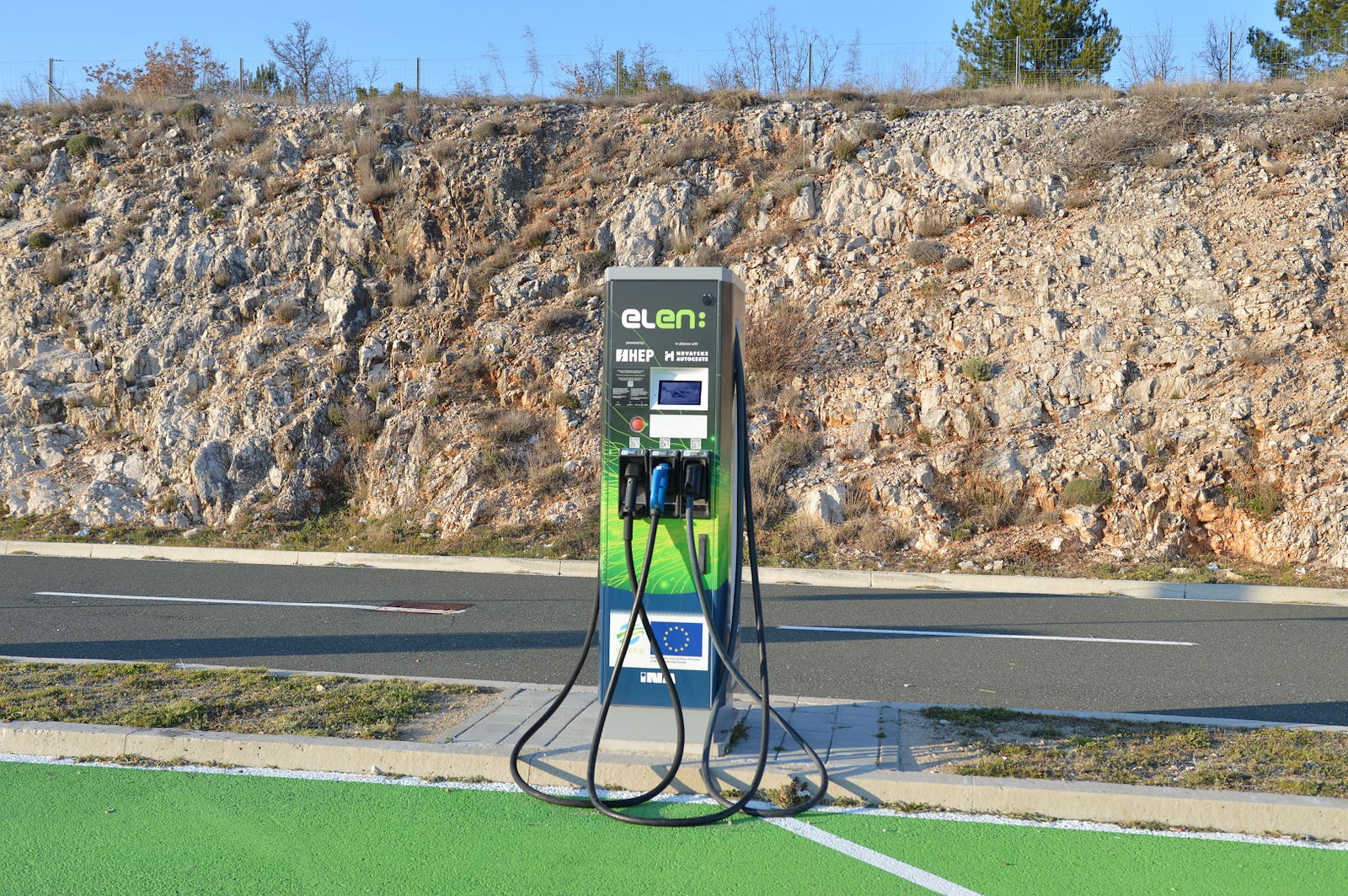 ELEN Charging Station