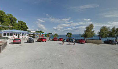 Kaštelet Beach Parking