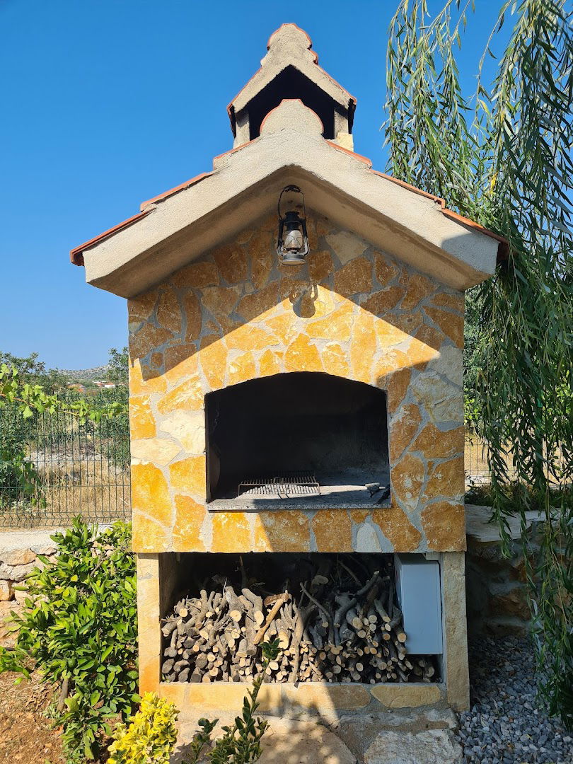 KUCA ZA ODMOR BOŽENA