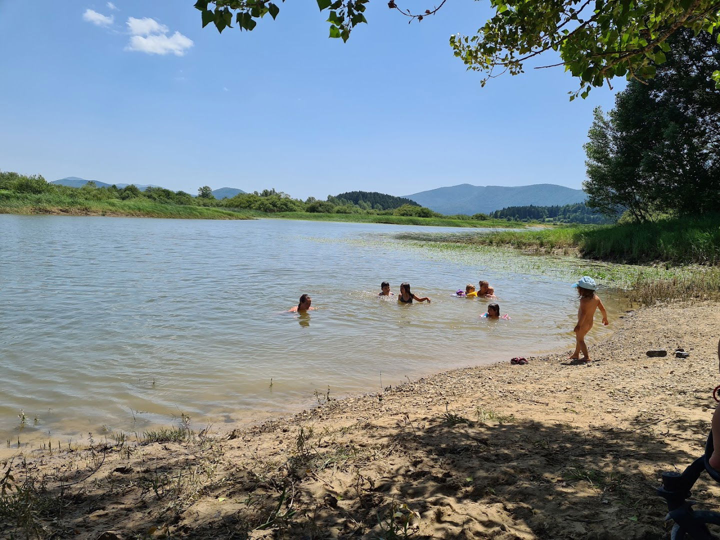 Parkirišče Dolenje Jezero