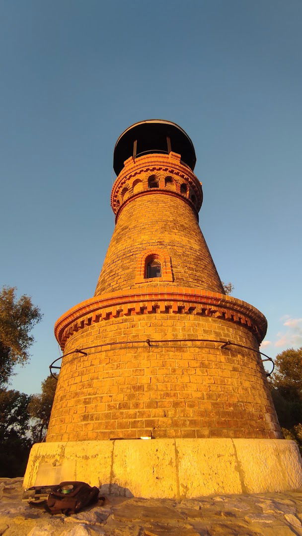 Куле светионици на ушћу Тамиша у Дунав