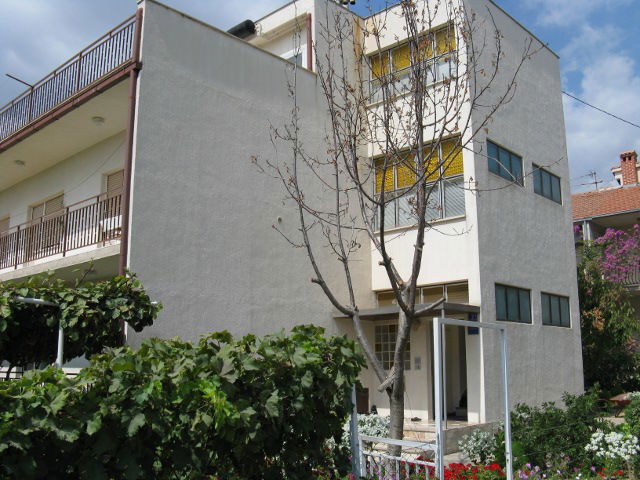 Retro apartment Ivan with spacious sea view terrace