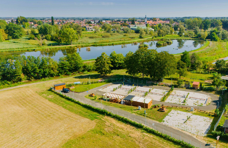 Kamp odmorište - My Little Swan