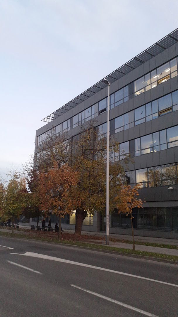 Zagrebačka banka bankomat