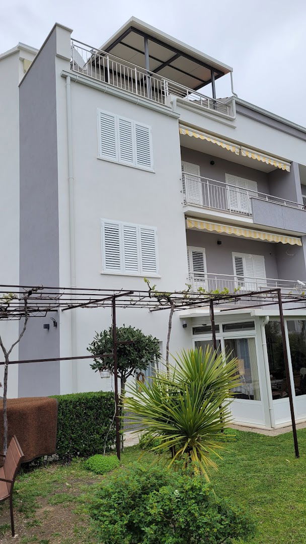 Sunshine Apartments Podstrana