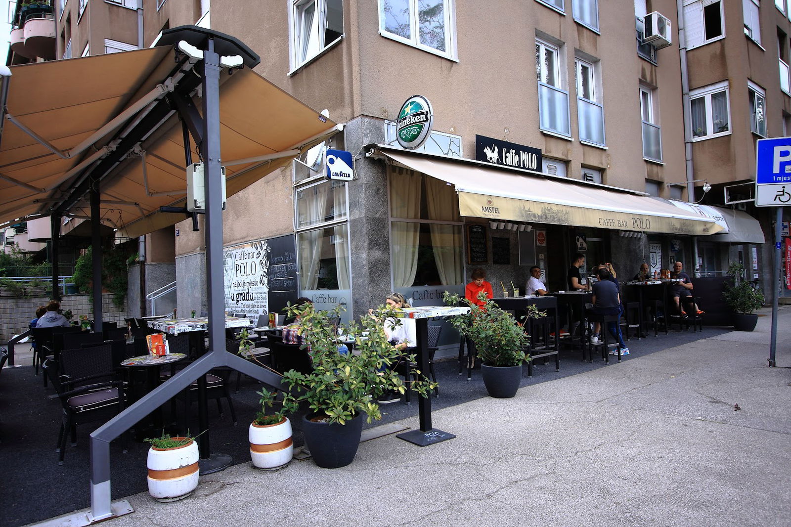 Coffee&Wine Bar “Polo”