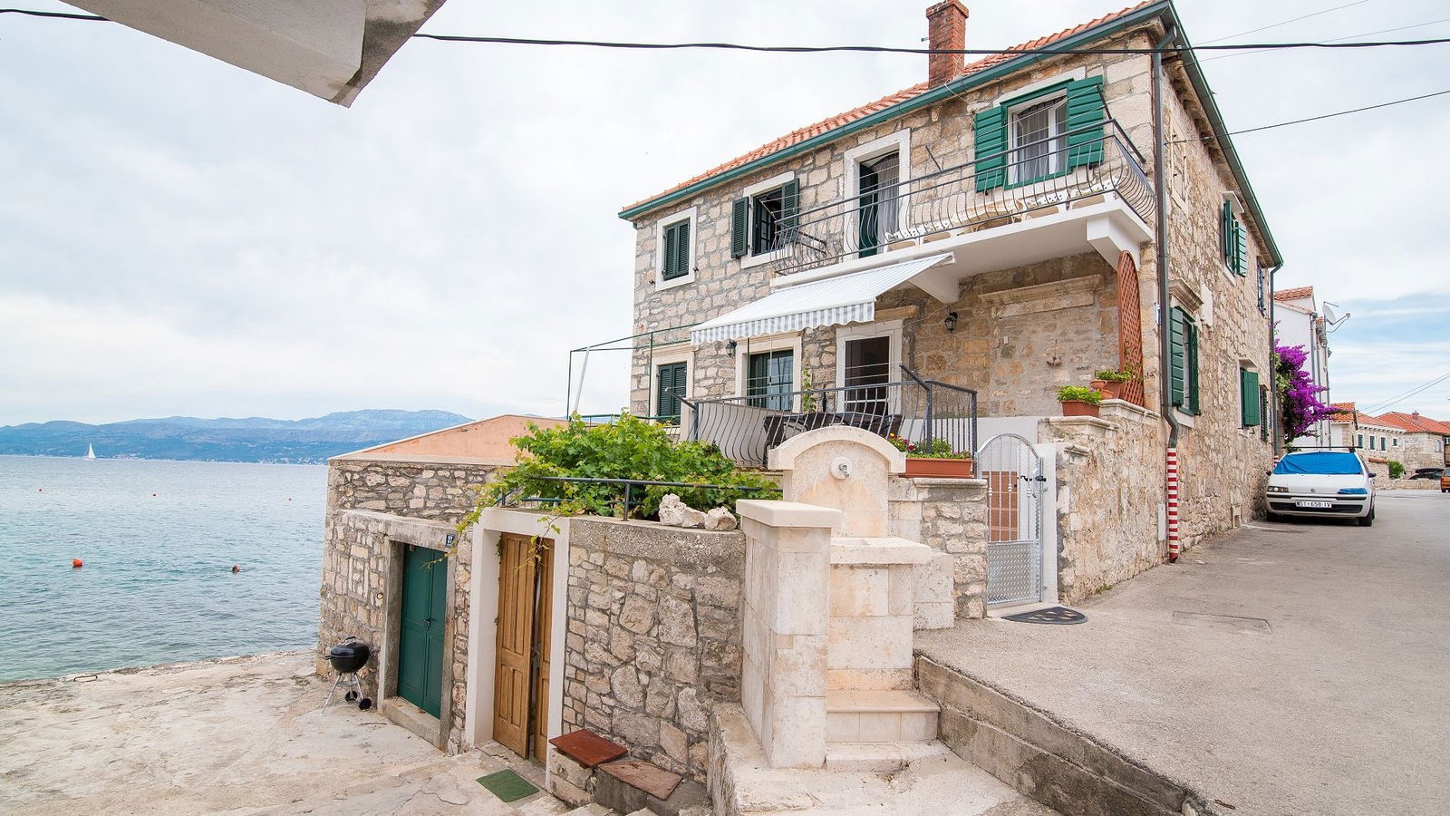 Apartments Sea Stone