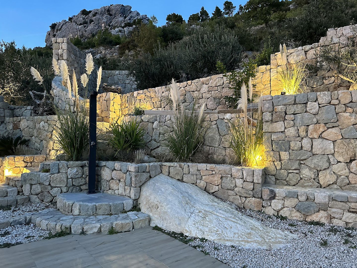 Villa EeagleStone with pool