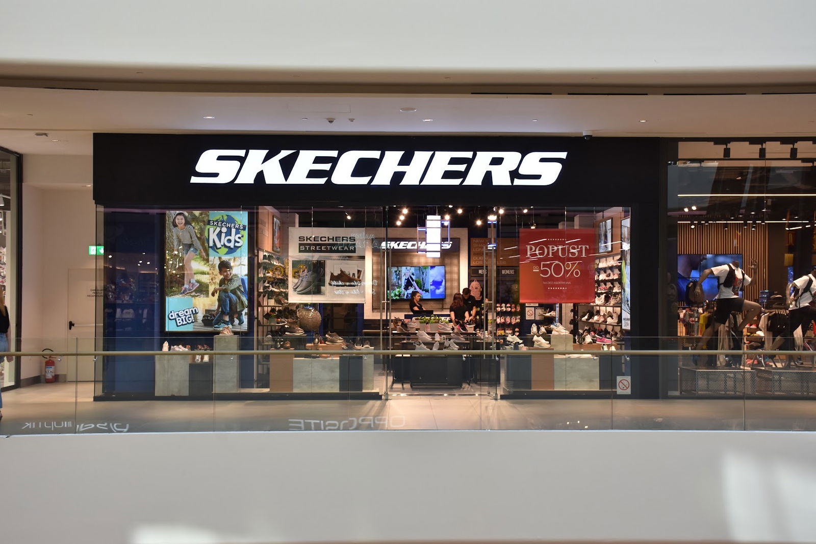 Skechers