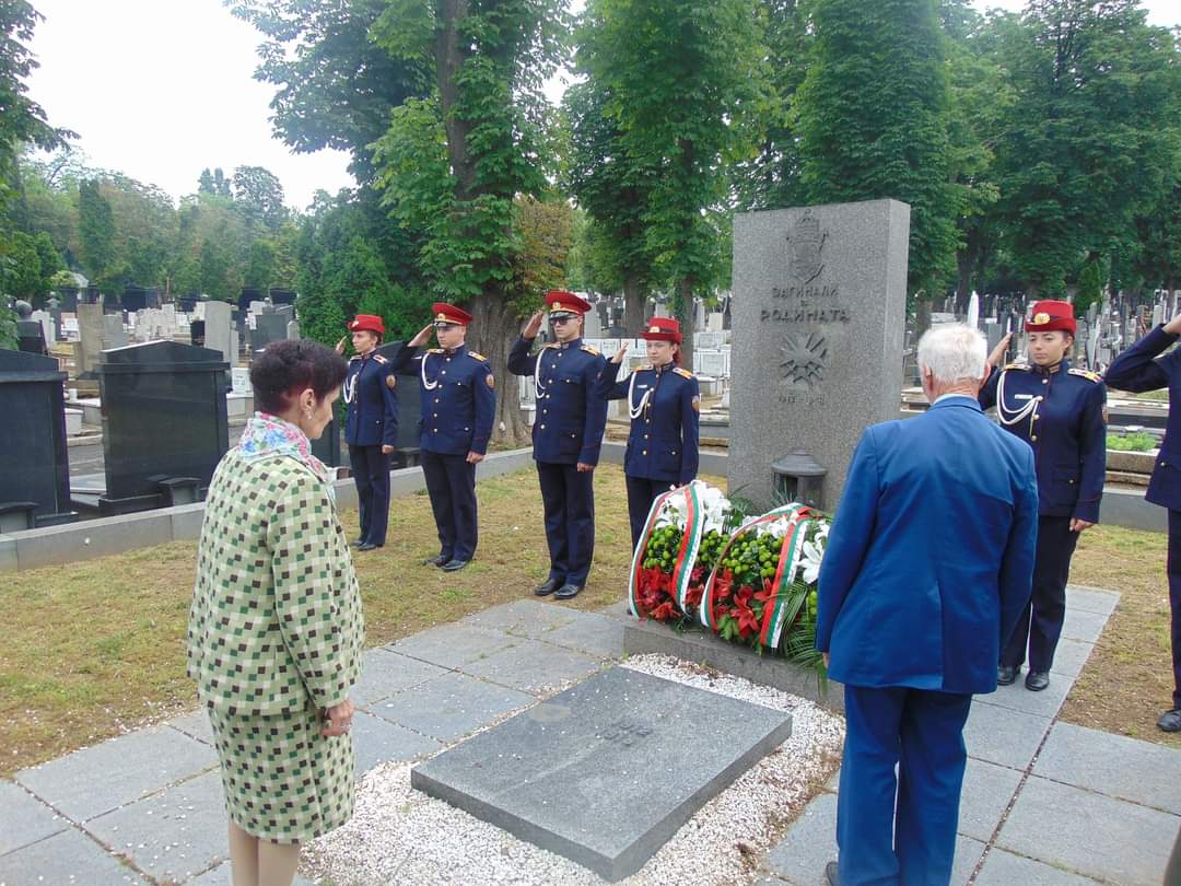 Българско военно гробище