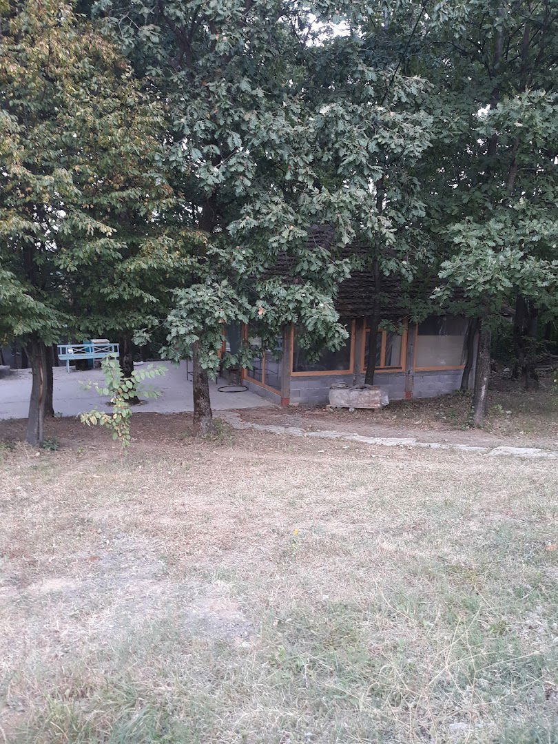 WWII memorial plaque