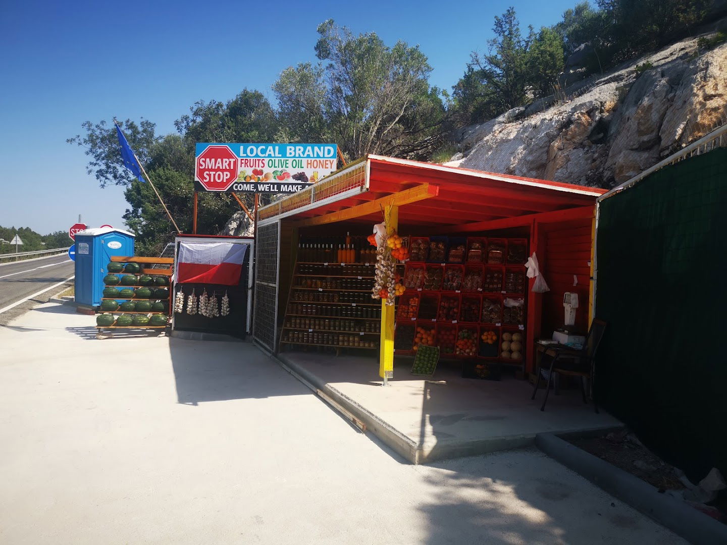 Local brand" SMART STOP"