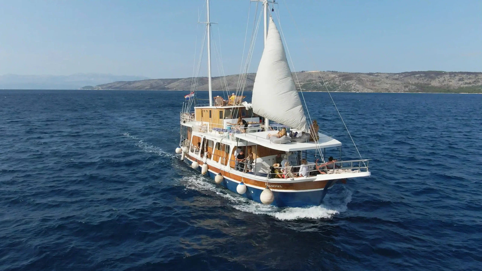 Javorak Boat Tours ( Ursa Minor d.o.o. )