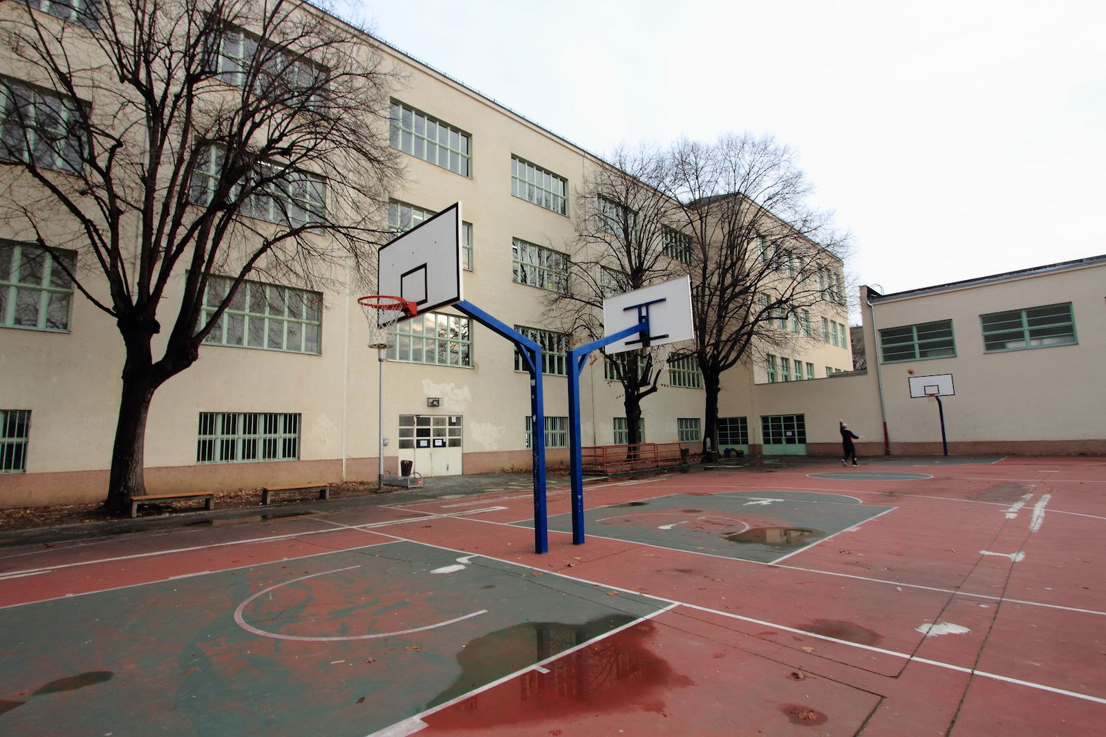 Dragutin Kušlan Elementary School