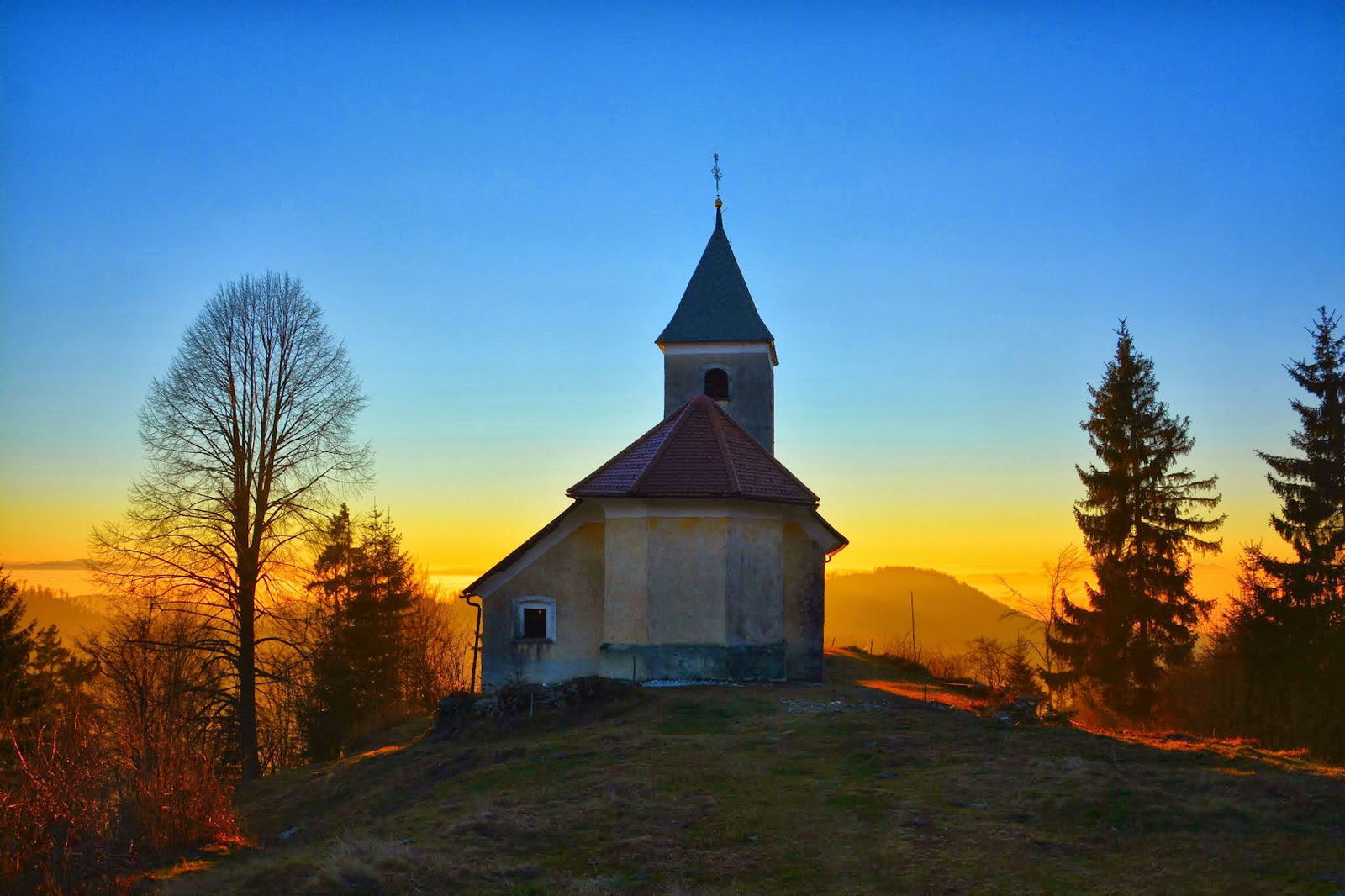 Sv. Ahac, Kališe