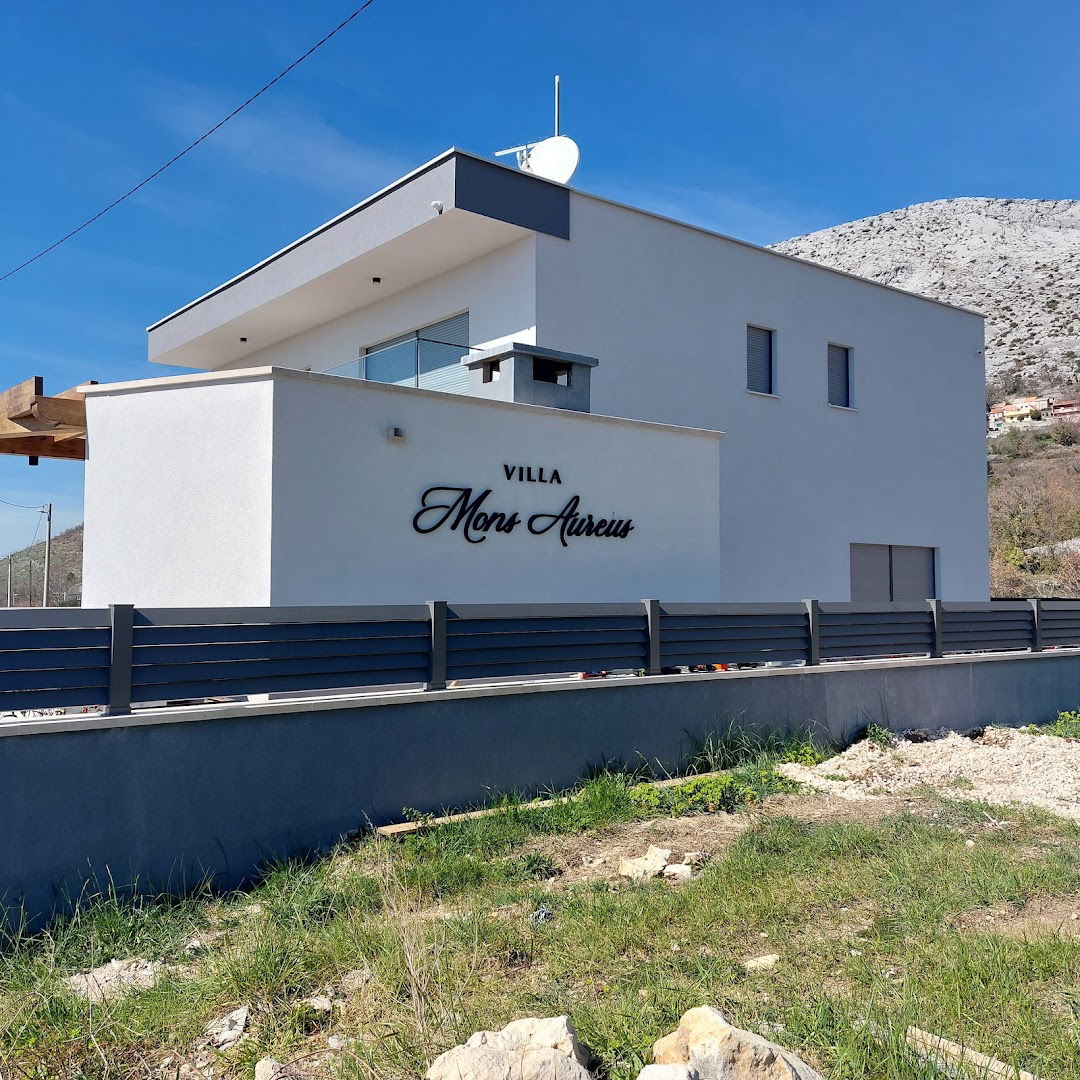 Villa Mons Aureus