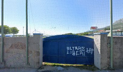 Nogometno igralište Zrinski