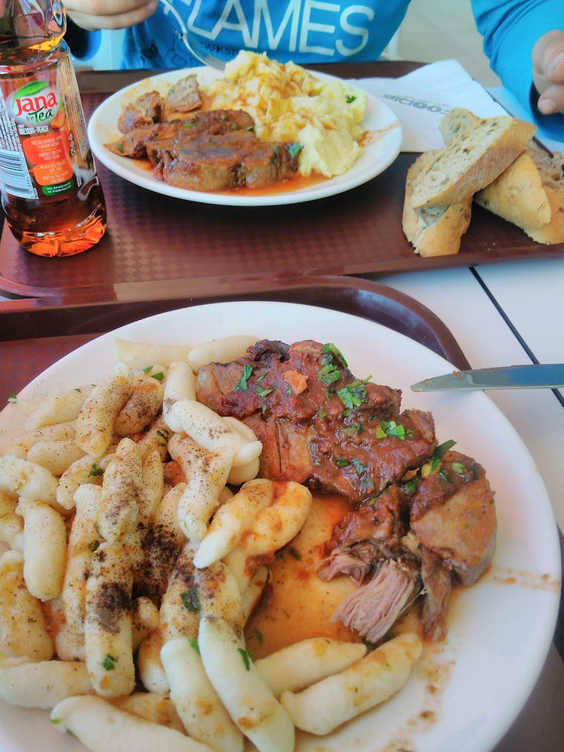 Foodie Daily Restaurant