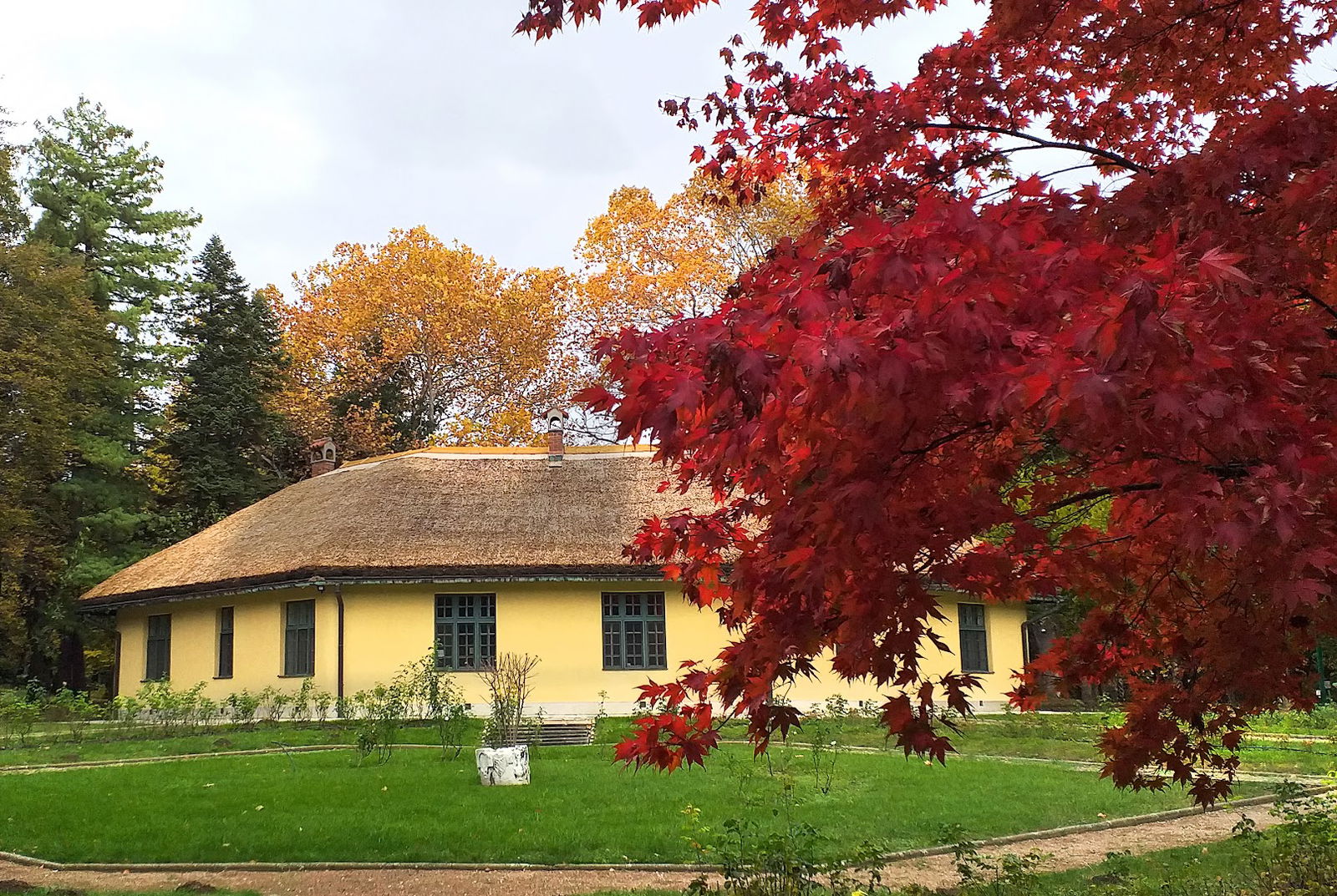 Сламната кућа