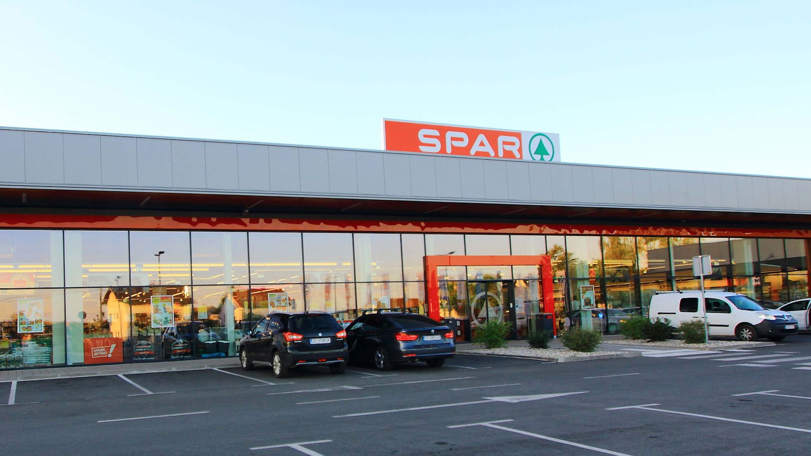 SPAR Supermarket