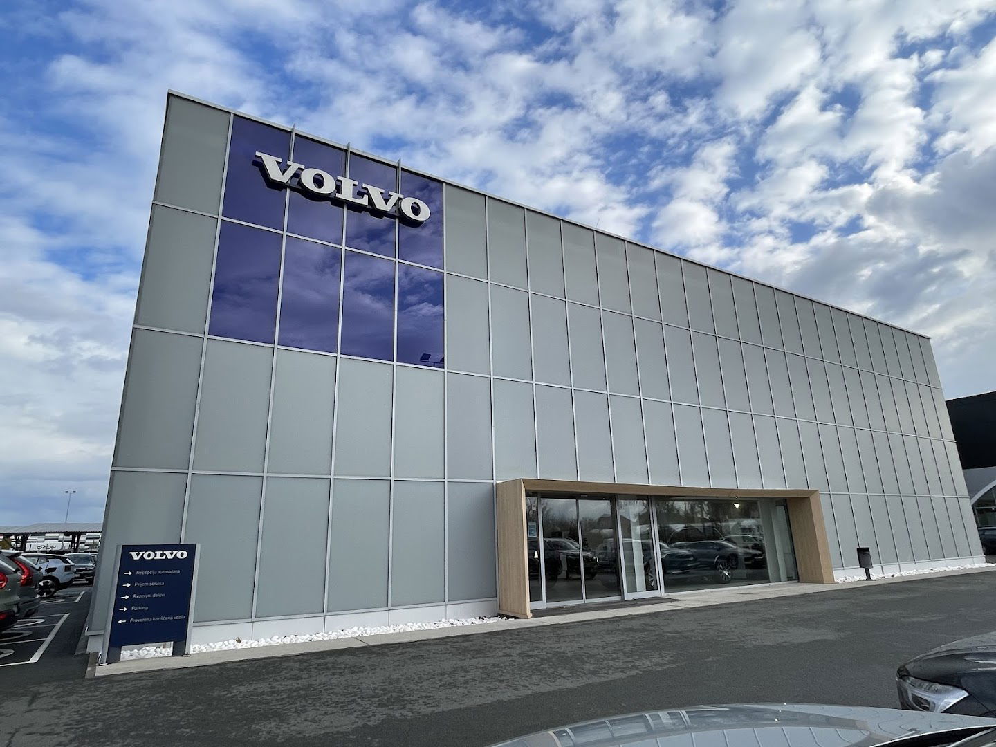 Volvo Car centar Beograd