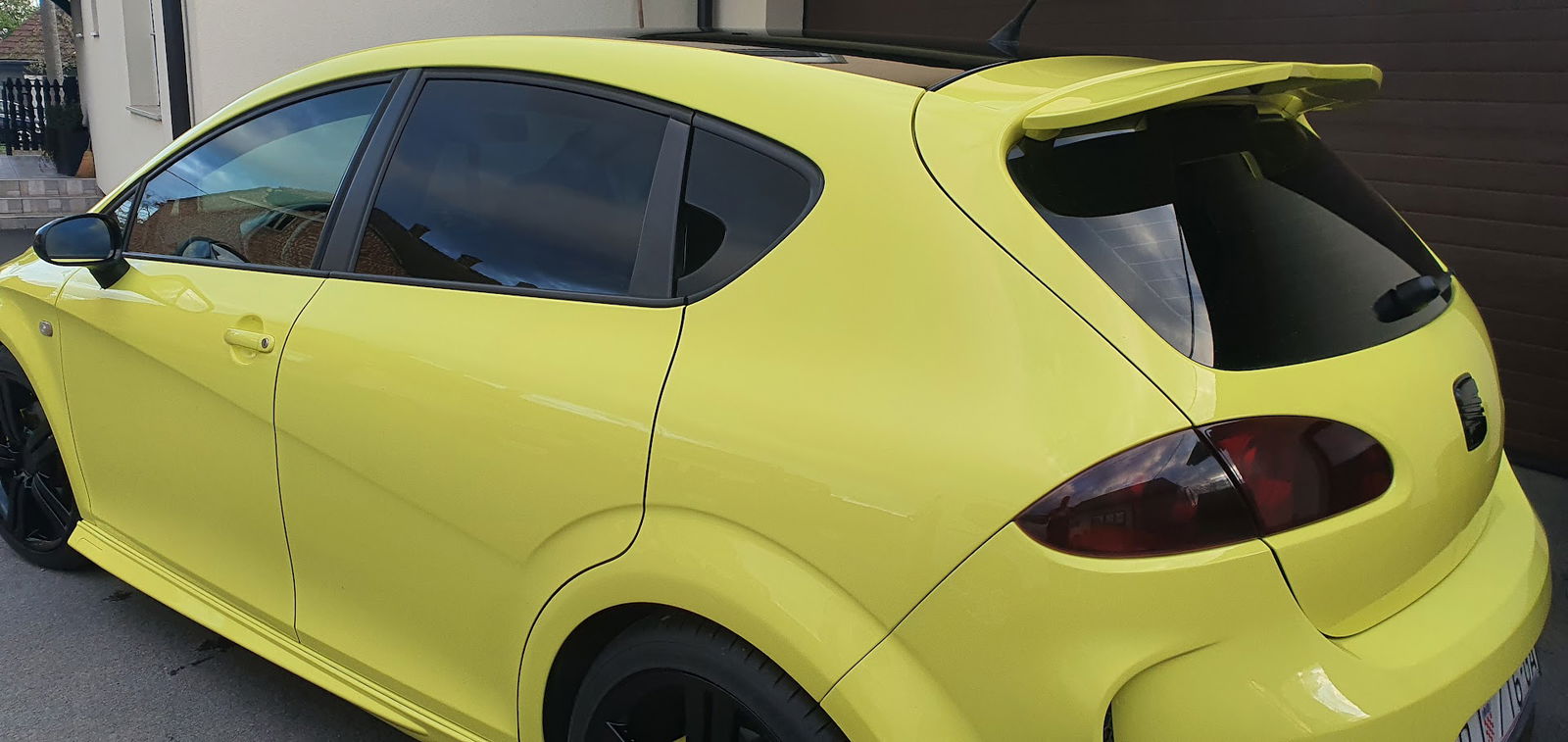 Studio Oli, tisak i dizajn