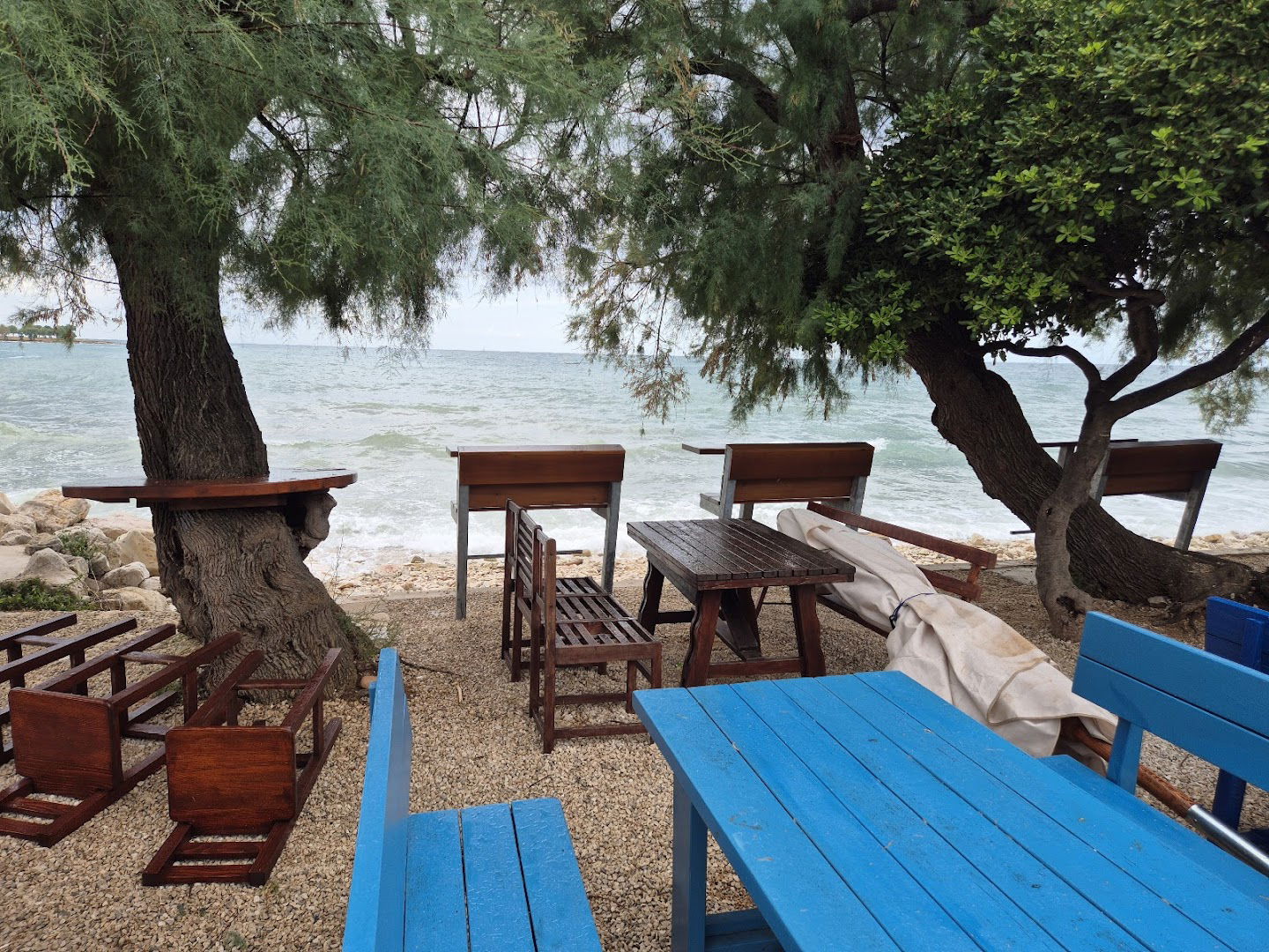 Ice saloon & beach bar TROPICANO