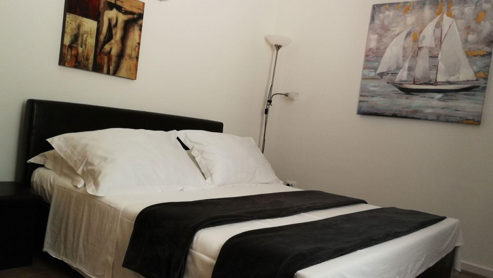 Apartment Infinity Blue