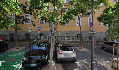 Hera Charging Station