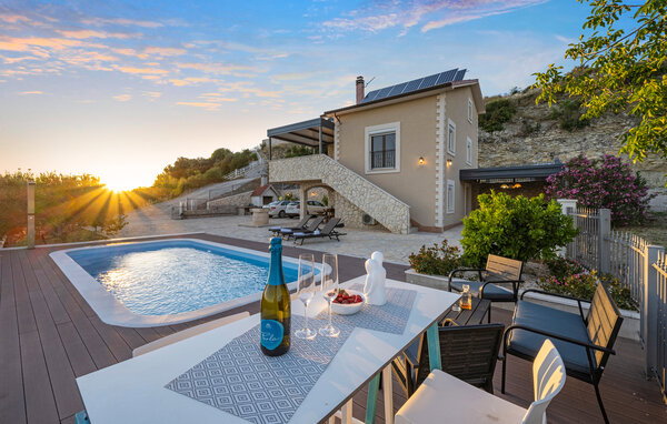 Holiday house Loza (CSV115)