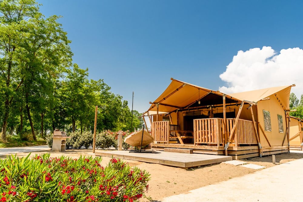 Dune Agriturismo & Glamping with swimming pool