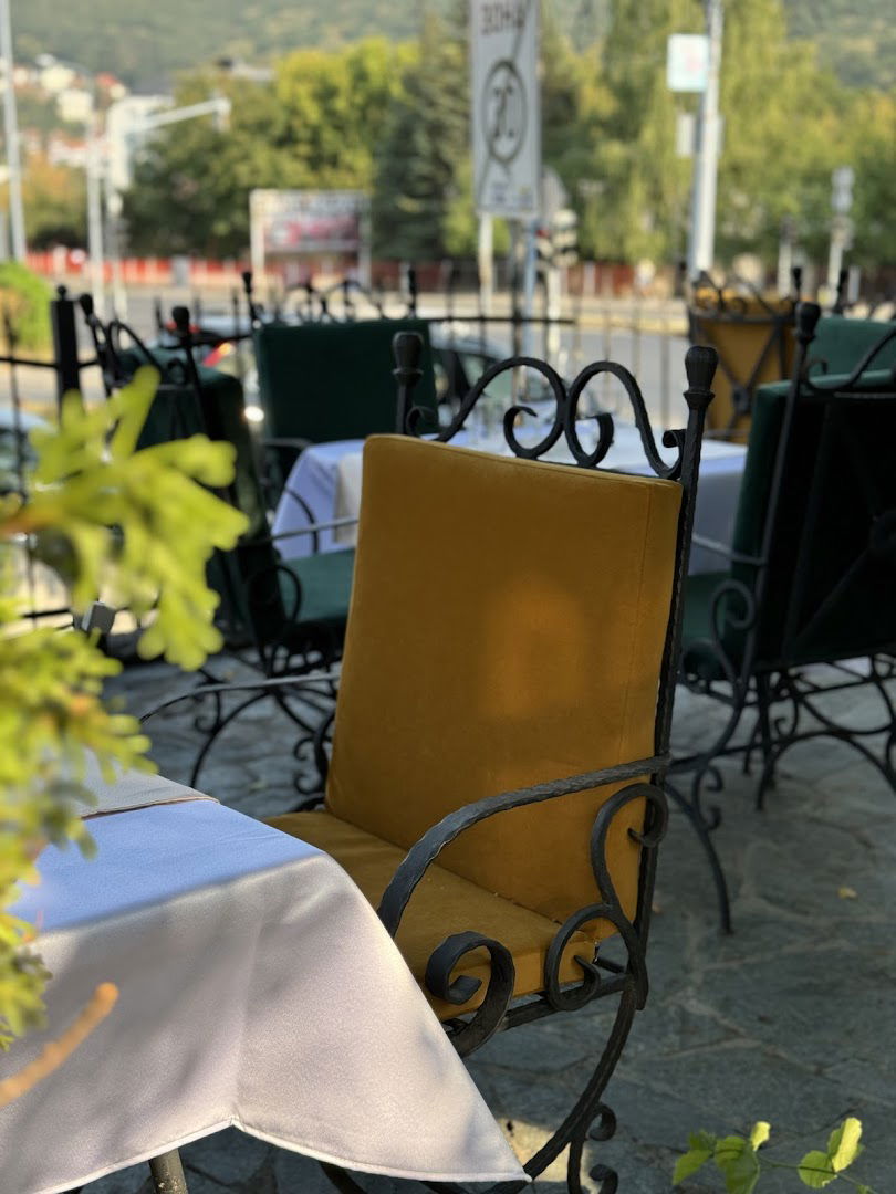 Restoran Na starom mestu by Premier 1984