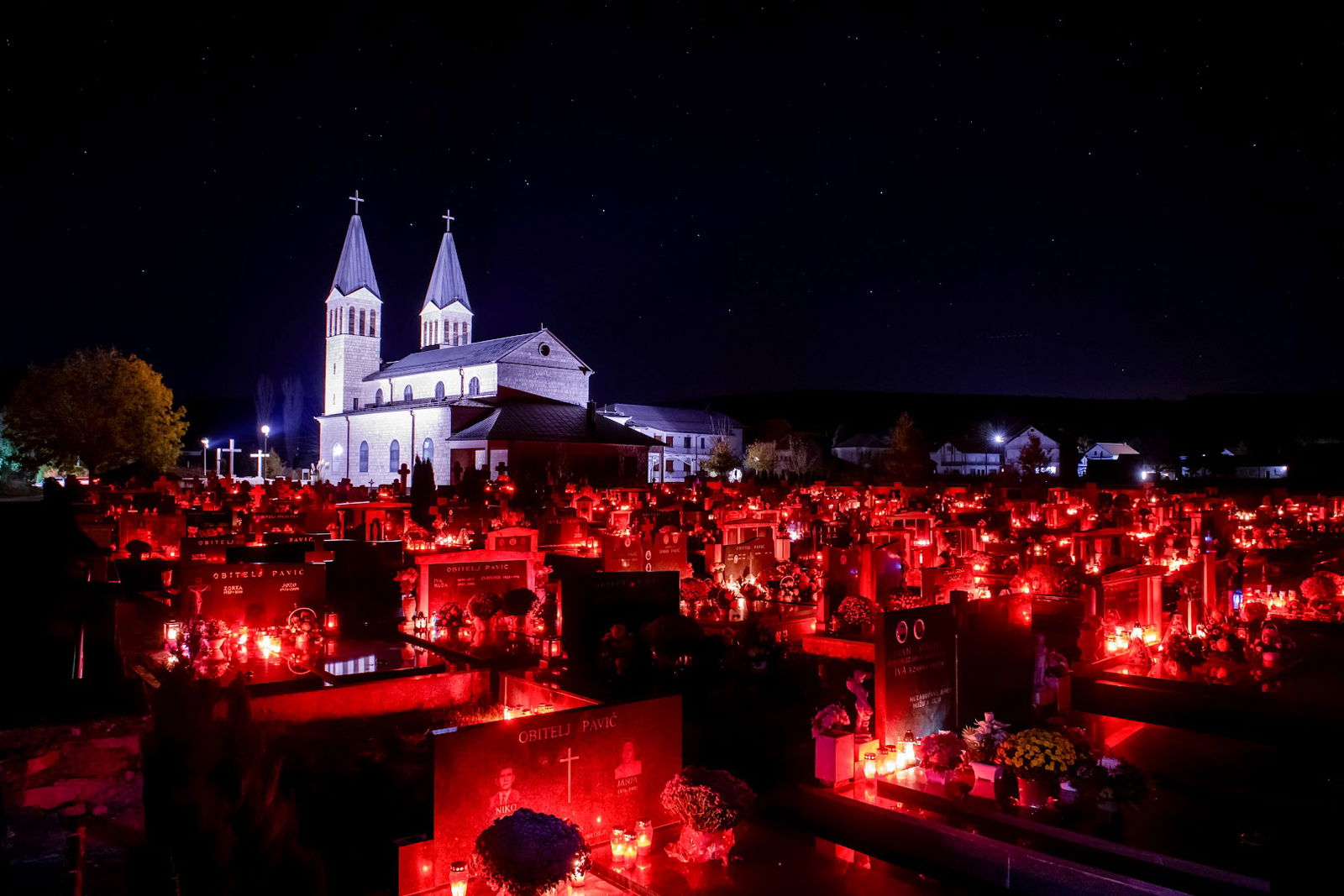 Groblje sv. Ive u Podhumu