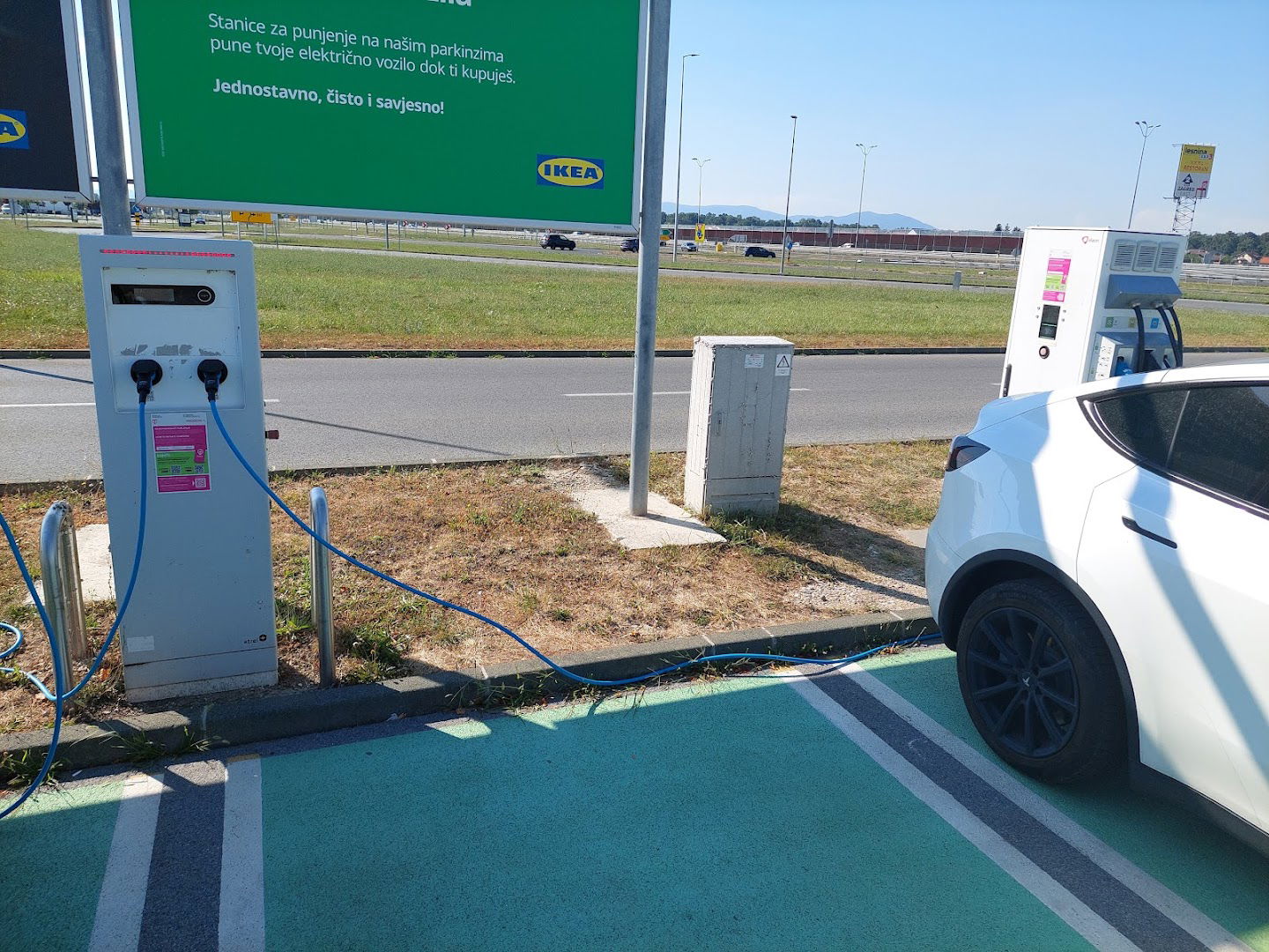 Hrvatski Telekom Charging Station